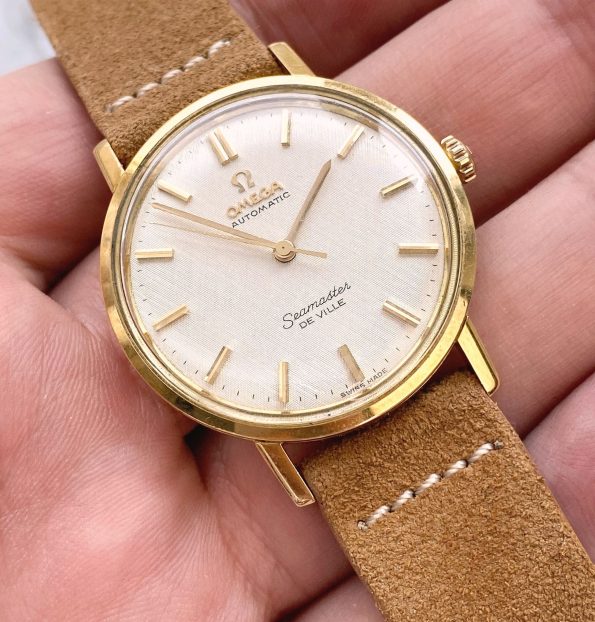 Beautiful Solid Gold Vintage Omega Seamaster De Ville Automatic LINEN DIAL