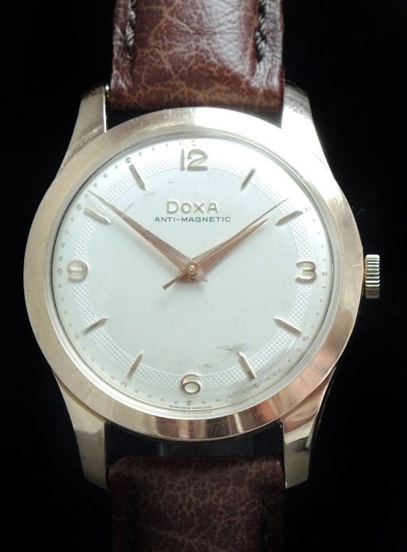 Serviced 35mm Doxa in Solid Pink Gold Case