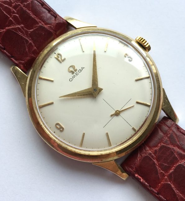 Perfect Omega 35mm Vintage solid gold