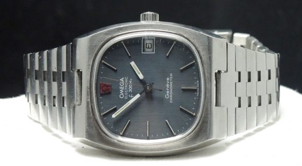 Original Omega Electronic f300 hz Chronometer blue linen dial