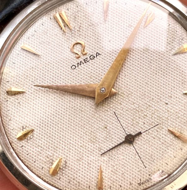 Serviced Omega Waffle Textured Dial Vintage Honeycomb 2639