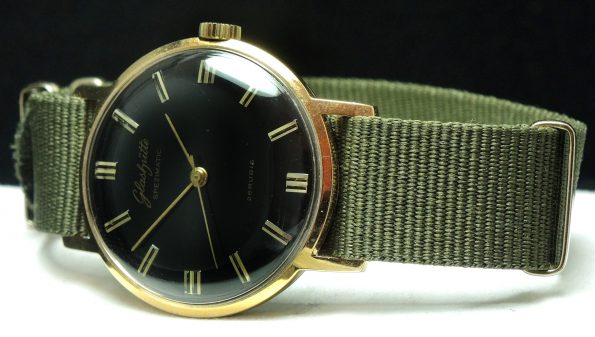 Perfekte Glashütte Automatik Vintage Uhr mit schwarzem Ziffernblatt