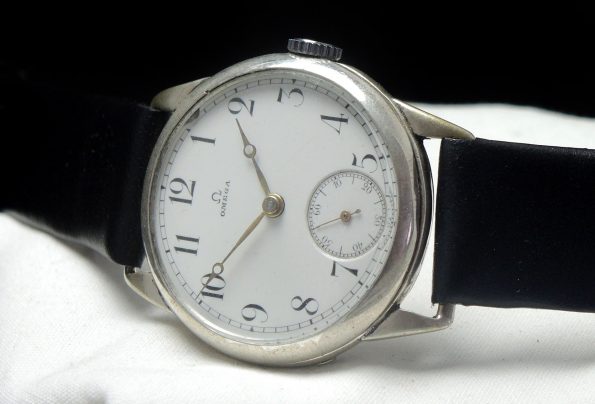 Outstanding 1930 Omega with 925 silver case and enamel dial