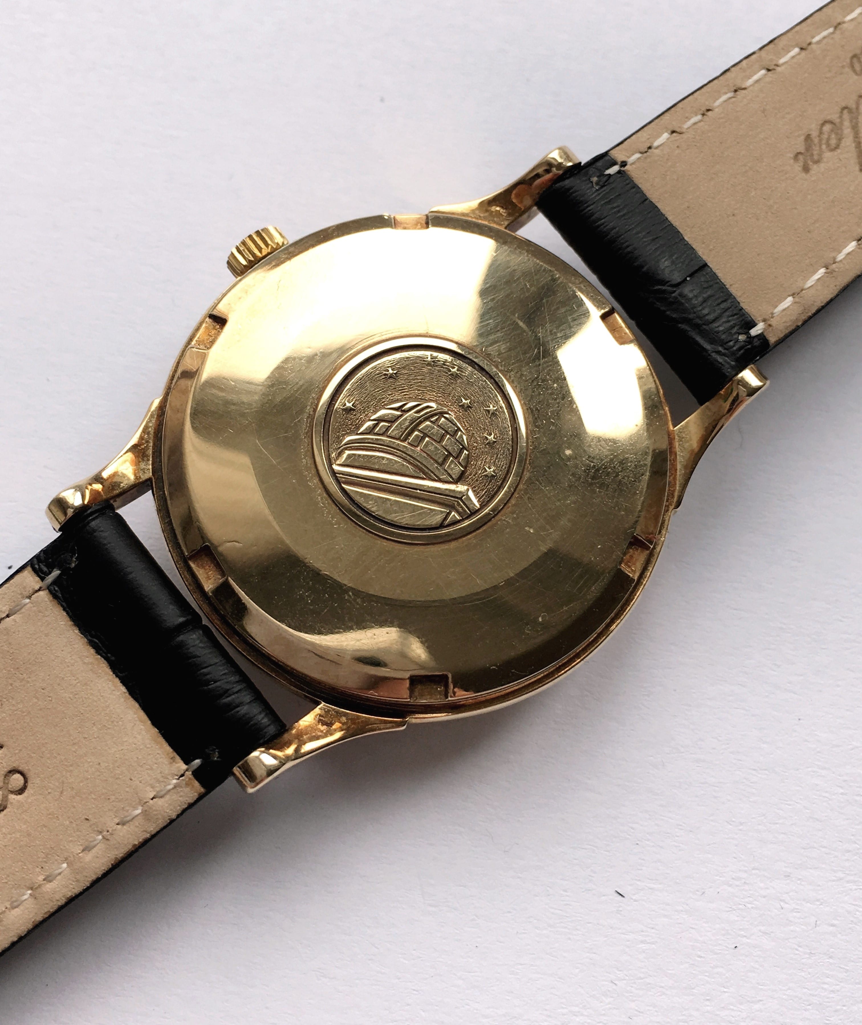 Pristine Solid Yellow Gold Omega Constellation Pie Pan ...