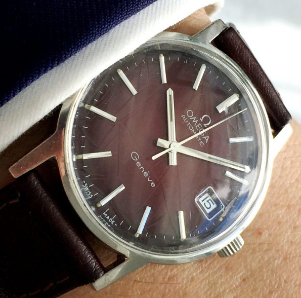 Vintage Omega Genève Automatic Date RARE Red Spider Dial