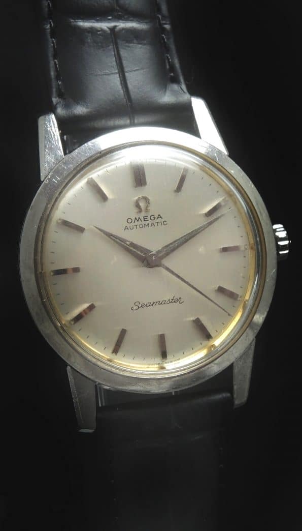 LINEN DIALED Omega Seamaster Automatic Vintage Steel