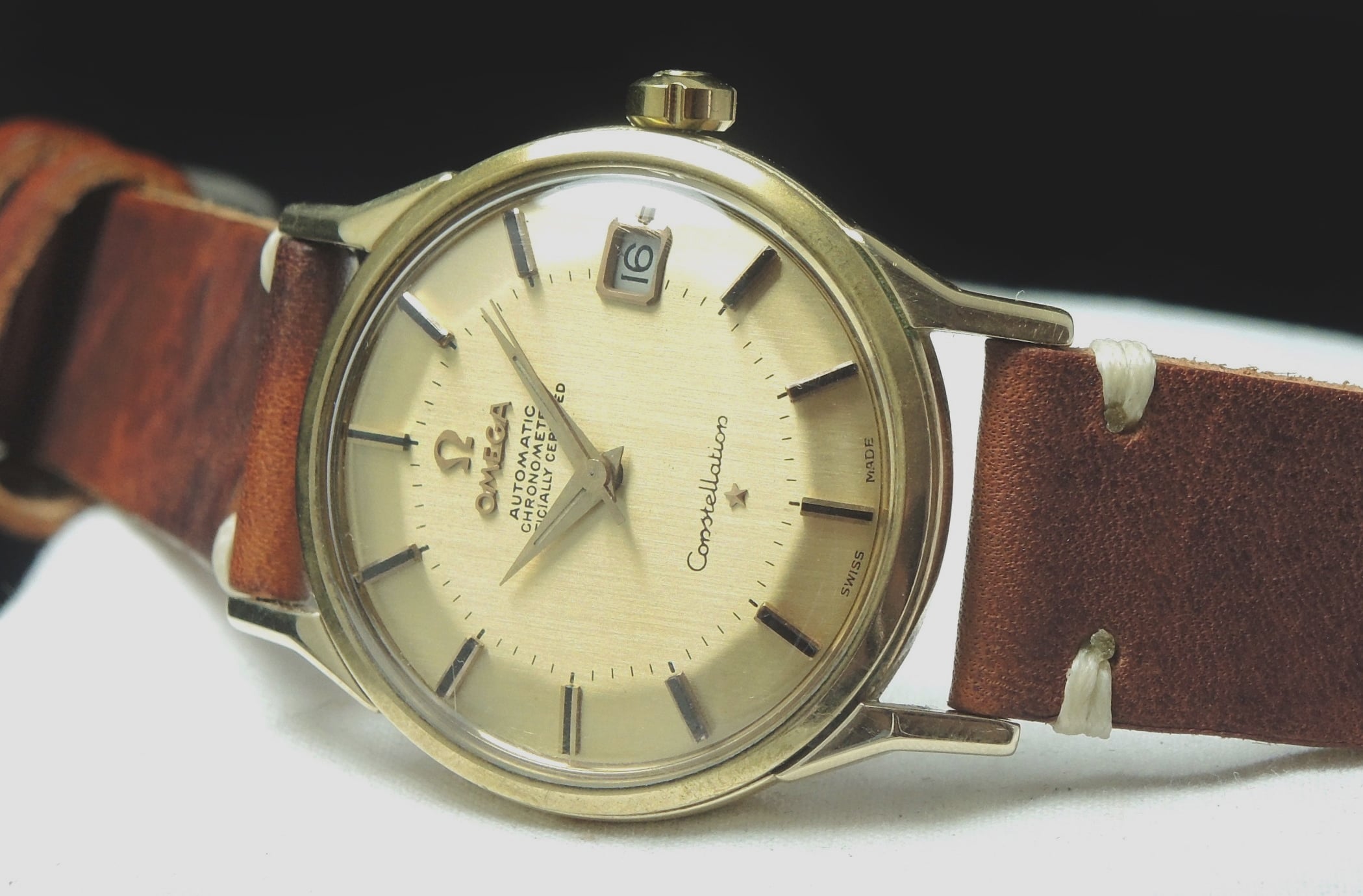 Vintage Omega Constellation Pie Pan Automatic Solid Gold ...