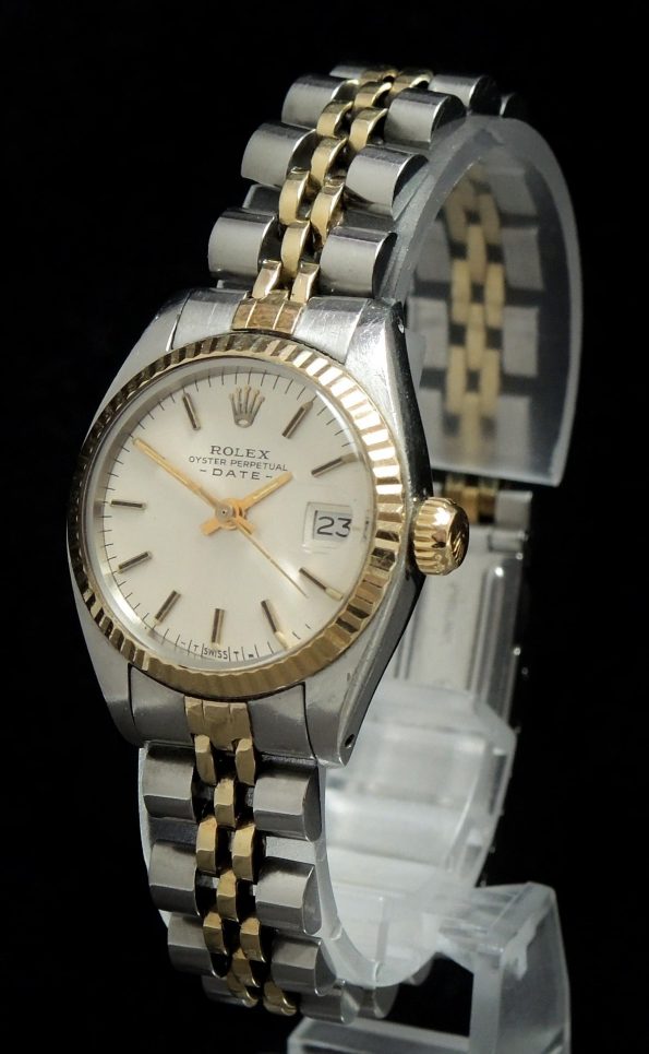 Damen Rolex Oyster Perpetual Date mit Tritium Ziffernblatt