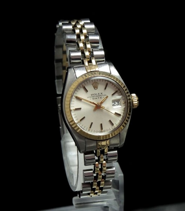 Damen Rolex Oyster Perpetual Date mit Tritium Ziffernblatt