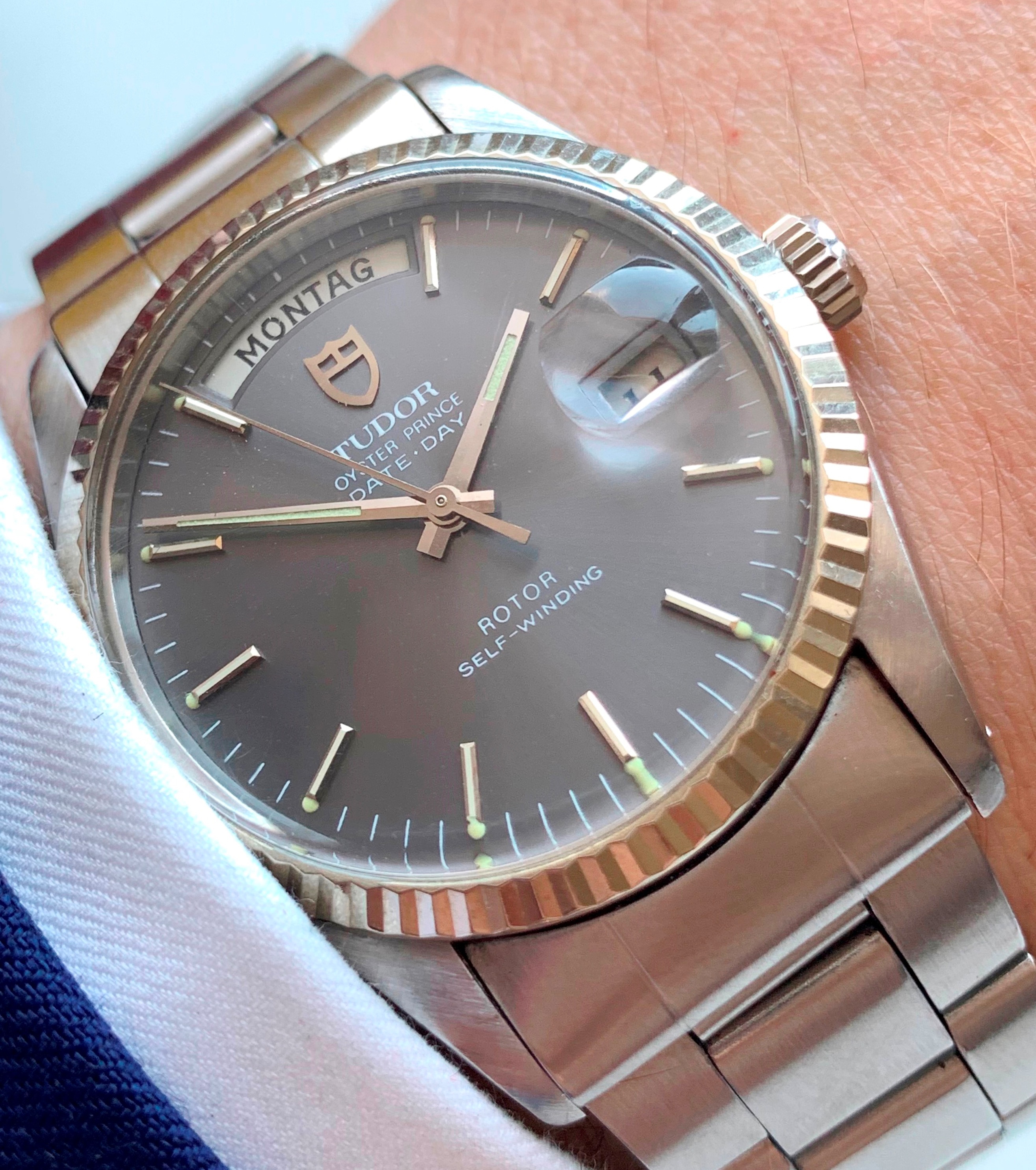 tudor oyster prince date day rotor self winding