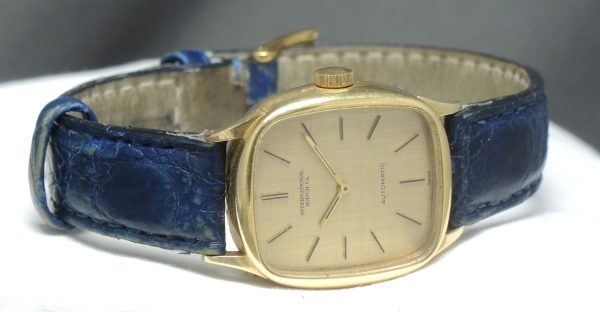 Solid Gold IWC Automatic Watch Ladies 18 ct Linen dial
