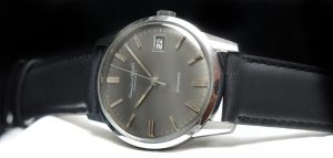 iwc-vintage-black-dial-linen-1084 (3)