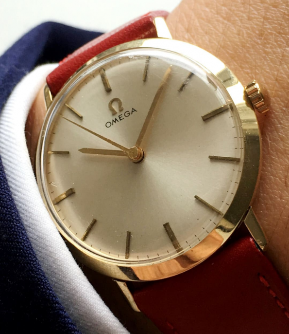 Stunning Omega Ladies Watch in solid gold Ladys