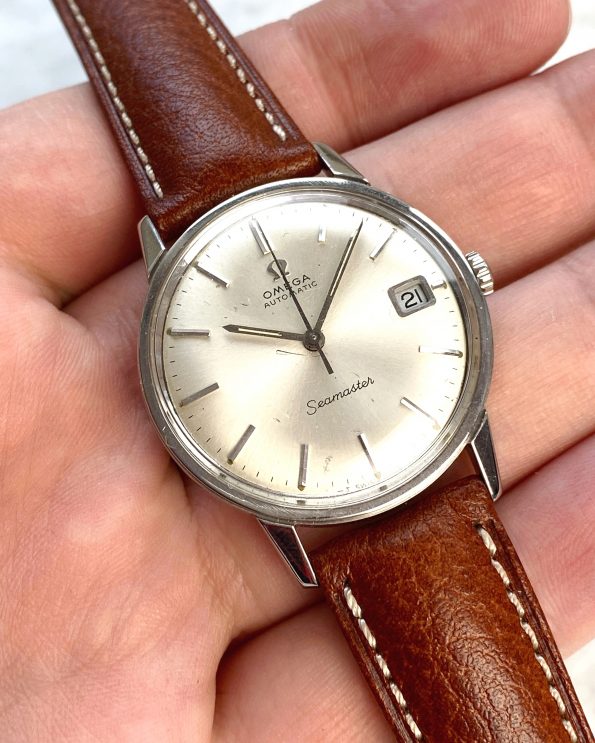 Omega Seamaster Automatic Vintage Steel with Dauphine Hands and Date