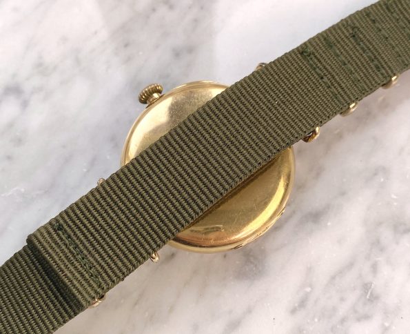 Rare Vintage Oversize Universal Geneve Mono Pusher Chronograph Enamel Dial Solid Gold